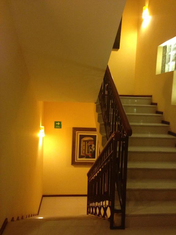 Hotel Cr Tehuacán Eksteriør bilde