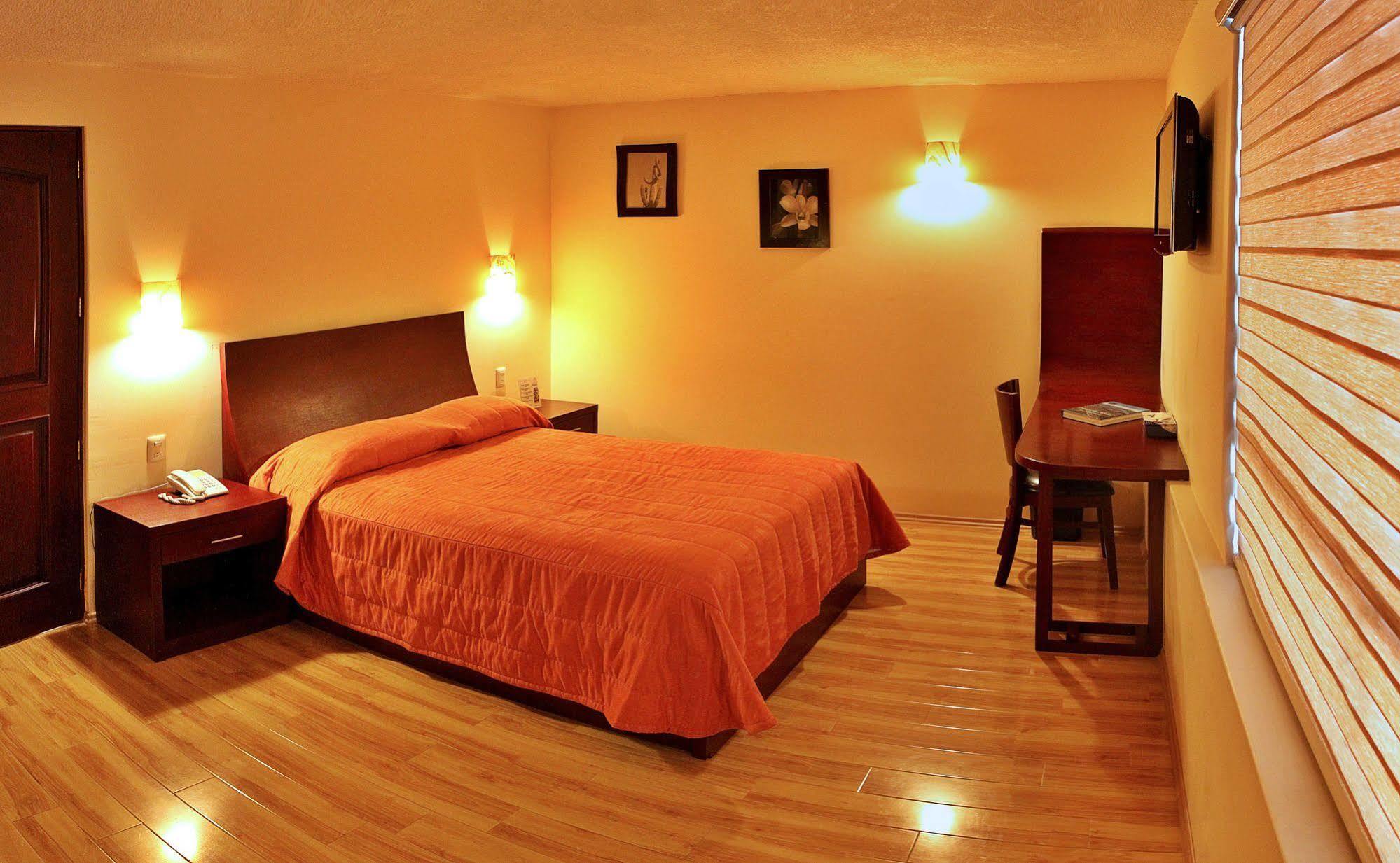 Hotel Cr Tehuacán Eksteriør bilde